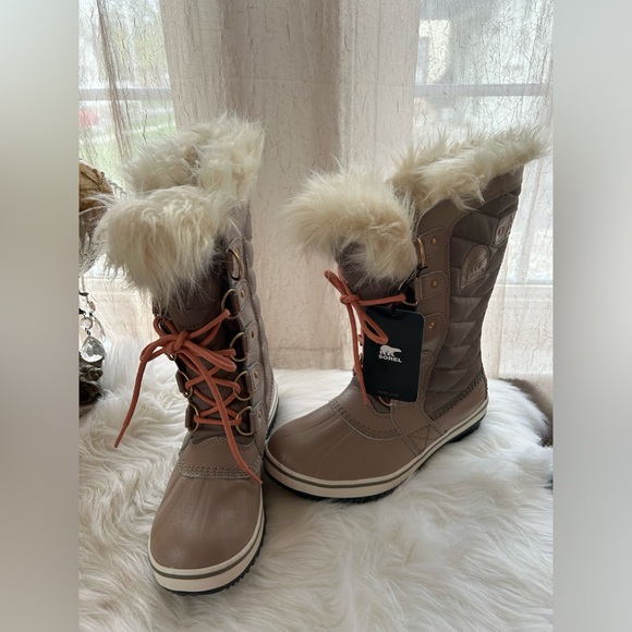 Sorel Tofino II NWT Waterproof Boots SZ 6 - Picture 14 of 16